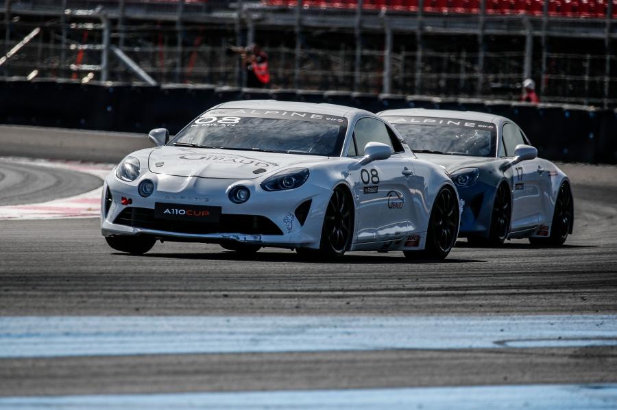  Alpine A110 Cup 2017 года  (фото 22 из 49)